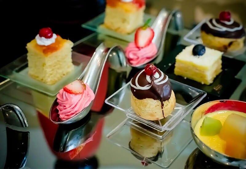 ala grand restaurant at ge al barsha