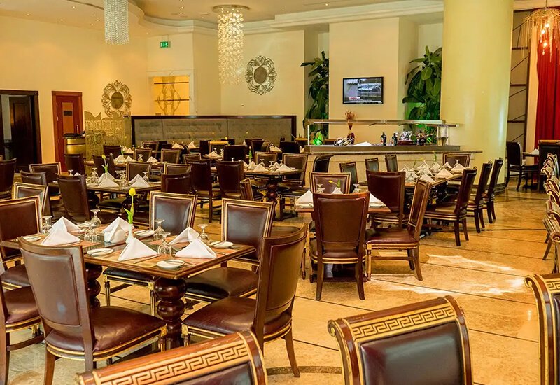 ala grand restaurant at ge al barsha