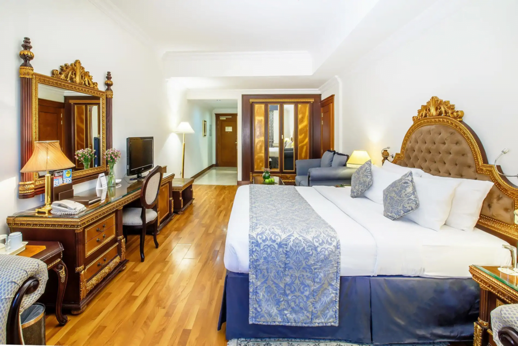 rooms at hotels in uae